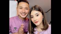 Potret Manis Ghea Youbi dan Gian Zola Kompak Serba Ungu Ucapkan Selamat Hari Raya Iduladha